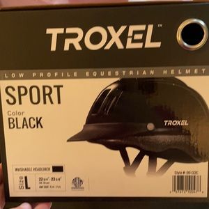NWT Large Troxel Riding Helmet (black)